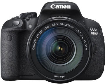 Canon EOS 700D kit (18-135mm) EF-S IS STM