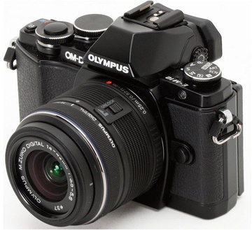 Olympus OM-D E-M10 kit (14-42mm) Pancake Zoom Black