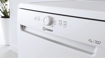 Indesit DFE 1B19 14