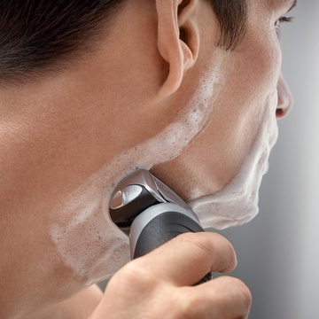 Braun Series 7 7893s