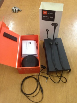 JBL Synchros S200i Onyx Black