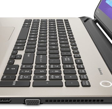 Toshiba Satellite L55T-B5271