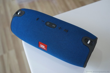 JBL Xtreme Blue
