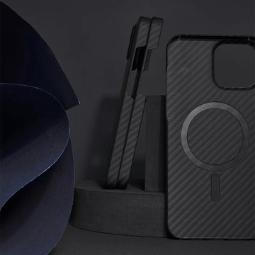 WAVE Premium Carbon Slim with MagSafe iPhone 14 Pro Max