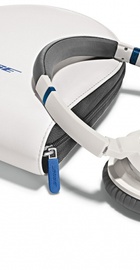 Bose SoundTrue around-ear hedphones White