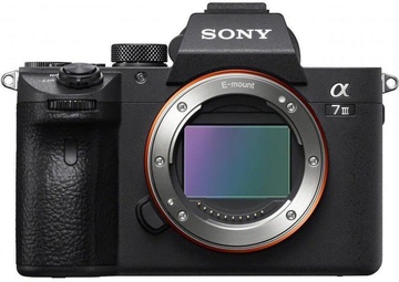 Sony Alpha A7 III kit (24-105 mm) f/4 G OSS (ILCE7M3GB)