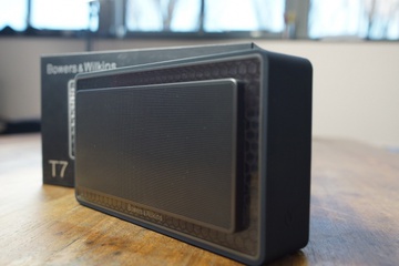 Bowers & Wilkins T7 Black