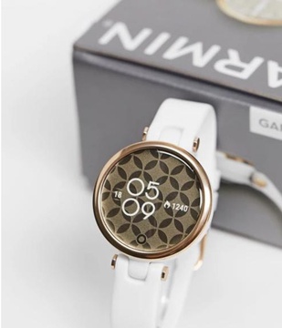 Garmin Lily Cream Gold Bezel with White Case and Silicone Band (010-02384-10)