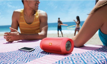 JBL Charge 2+ Red