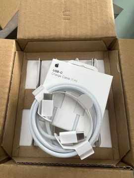 Apple 20W USB-C Power Adapter (MHJE3) + USB-C to USB-C Woven Cable 1m