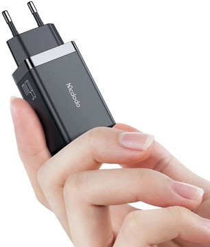 Mcdodo 65W (2xUSB-C PD+QC3.0 LED) Black (CH-1540)