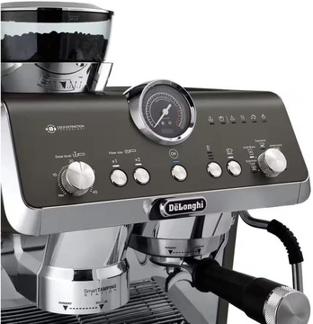 Delonghi La Specialista Opera EC 9555.BK