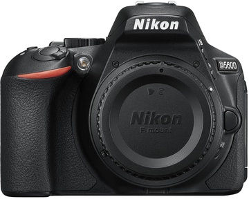 Nikon D5600 body