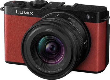 Panasonic Lumix DC-S9 kit (18-40mm) Crimson Red (DC-S9NE-R)