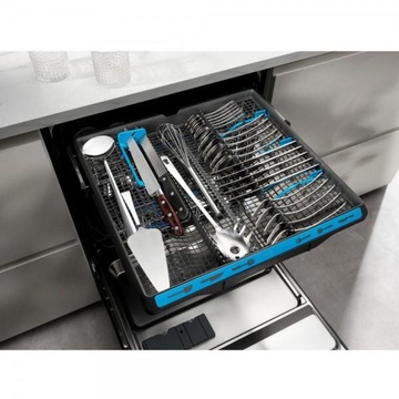 Electrolux EEM43300IX