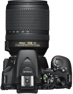 Nikon D5600 kit (18-140mm )(UA)