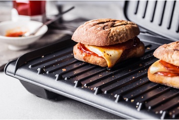 George Foreman Steel Grill Entertaining 25050-56