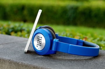 JBL E40BT Blue