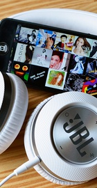 JBL E40BT White