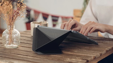 Moshi VersaCover Case with Folding Cover Charcoal Black for iPad Pro 11" (2020-2023) (99MO231601)