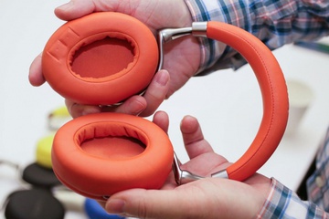 Parrot Zik 2.0 by Philippe Starck Orange