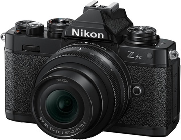 Nikon Z fc kit (16-50mm) VR Black (VOA090BE)