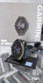 Garmin D2 Mach 2 51mm Carbon Gray DLC Titanium w. Vented Titanium Bracelet (010-02905-30/31)
