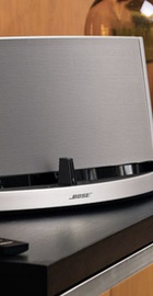 Bose SoundDock 10 with Blutooth Dock