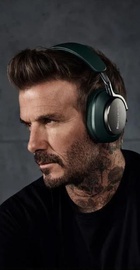 Bowers & Wilkins PX8 Dark Forest