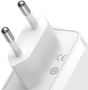 Baseus GaN5 Pro Fast Charger 2C+U 140W White w/Type-C to Type-C cable (CCGP100202)