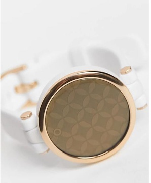 Garmin Lily Cream Gold Bezel with White Case and Silicone Band (010-02384-10)