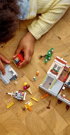 LEGO Магазин лапши в центре города (31131)