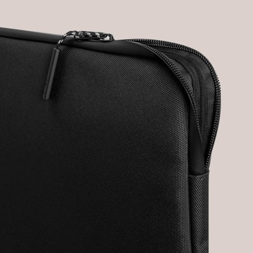LAUT Urban Protective Sleeve for MacBook Pro 16" Black (L_MB16_UR_BK)