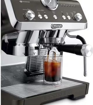Delonghi La Specialista Opera EC 9555.BK