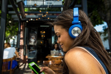 JBL E40BT Blue