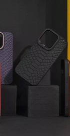 WAVE Kajsa Snake Pattern Black for iPhone 14 Pro Max