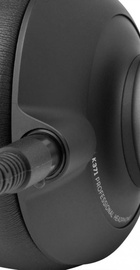 AKG K371