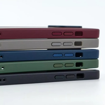 WAVE Matte Insane Case with MagSafe for iPhone 15 Black