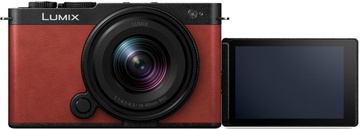 Panasonic Lumix DC-S9 kit (18-40mm) Crimson Red (DC-S9NE-R)