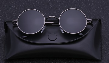 R. Bcollection Stimpank Round Sunglasses Woman (Black Frame, Grey Lenses)
