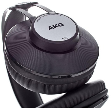 AKG K72