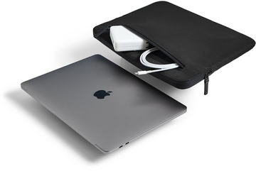 Incase Compact Sleeve in Flight Nylon for 13-inch MacBook Black (INMB100335-BLK)
