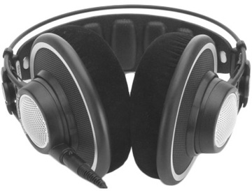 AKG K702