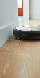 iRobot Roomba 692