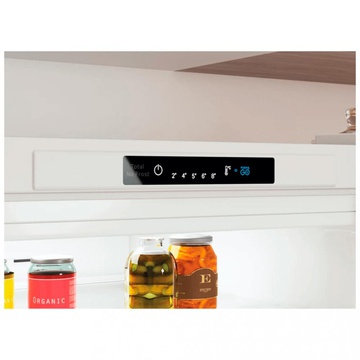 Indesit INFC8 TI21W
