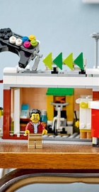LEGO Магазин лапши в центре города (31131)