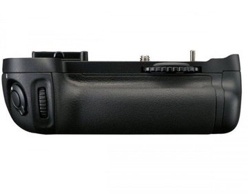 Nikon MB-D14
