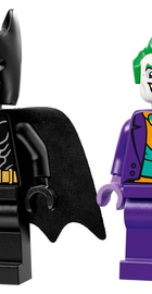 LEGO Бетмобіль: Погоня за Джокером (76224)