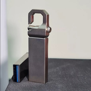 Metal Type Carabiner Style 128GB (USB 3.0)
