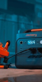 Jackery Explorer 2000 V2